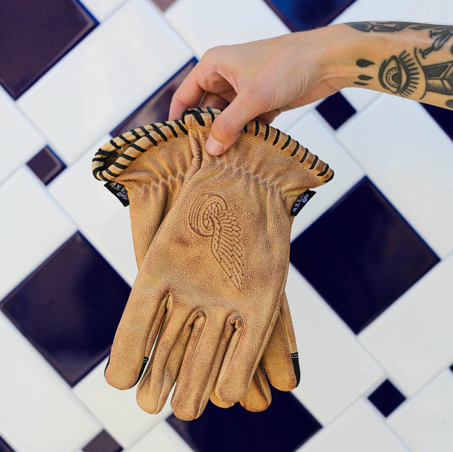 Waxed Tan Cowhide Gloves